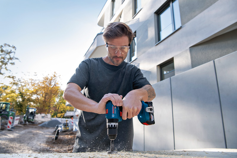BOSCH Akku-Schlagbohrschrauber GSB 18V-45 in L-BOXX BOSCH Akku-Schlagbohrschrauber GSB 18V-45 in L-BOXX
