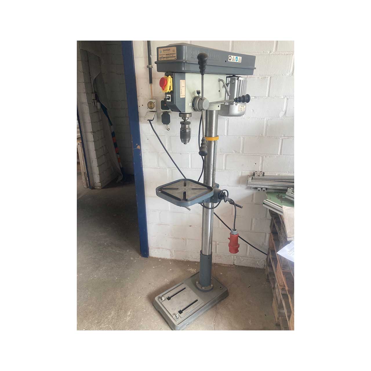 QUANTUM Säulenbohrmaschine B 25 F QUANTUM Säulenbohrmaschine B 25 F