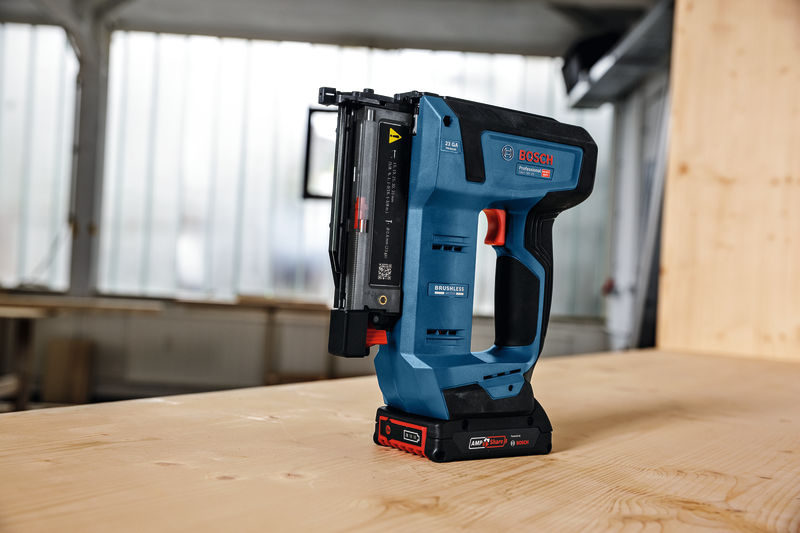 BOSCH Akku-Holznagler GNH 18V-35 BOSCH Akku-Holznagler GNH 18V-35