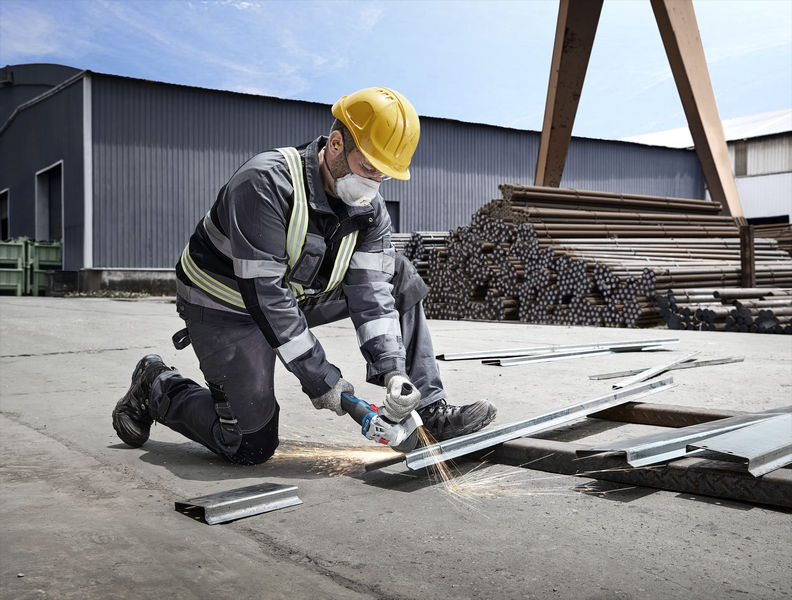 BOSCH Akku-Winkelschleifer GWS 18V-8, L-BOXX 136 BOSCH Akku-Winkelschleifer GWS 18V-8, L-BOXX 136