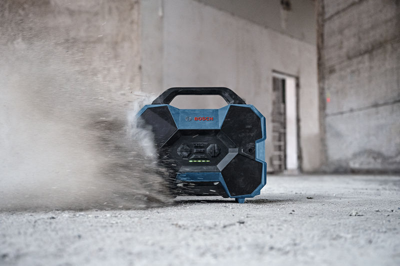 BOSCH Bluetooth-Lautsprecher GPB 18V-6 C BOSCH Bluetooth-Lautsprecher GPB 18V-6 C